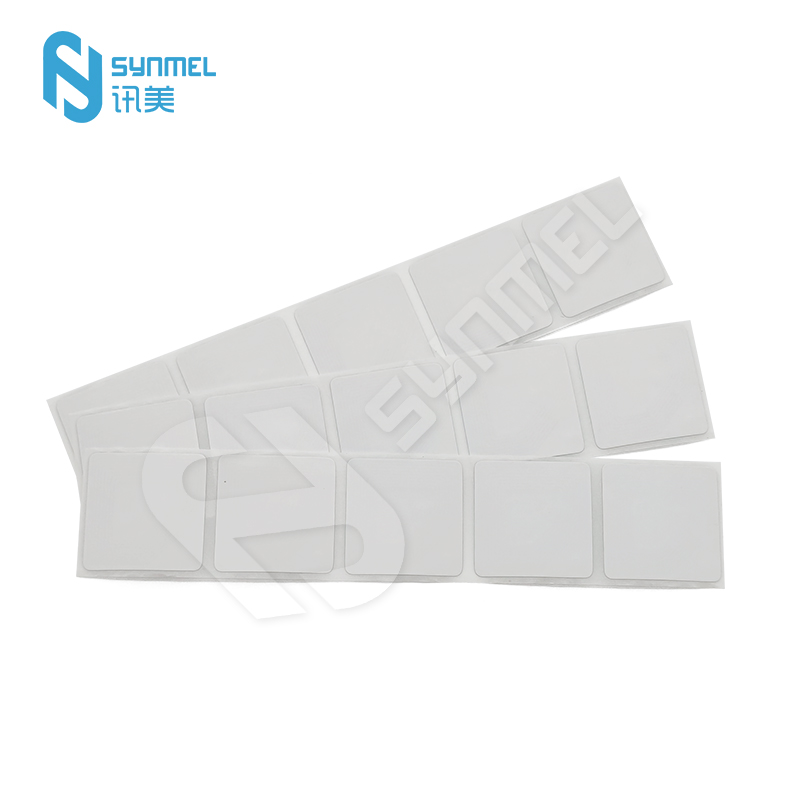 What are the product features of EAS RF labels?
